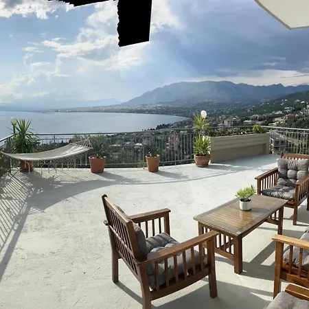 Apartment Messinian Sun